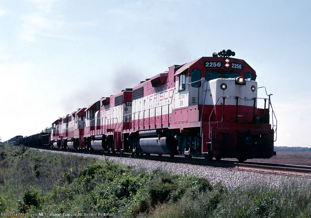 Burlington Northern GP38-2 #2256 leads a Mobile (AL) bound train into the yard